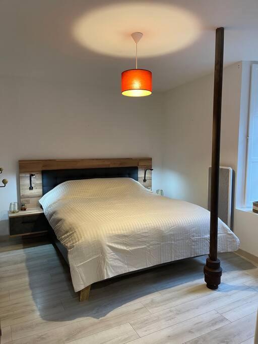 Le Moulin De Gueuzon Apartment โรชฟอต์อองแตร์ ภายนอก รูปภาพ