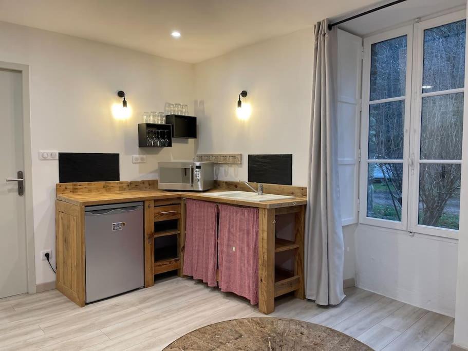 Le Moulin De Gueuzon Apartment โรชฟอต์อองแตร์ ภายนอก รูปภาพ